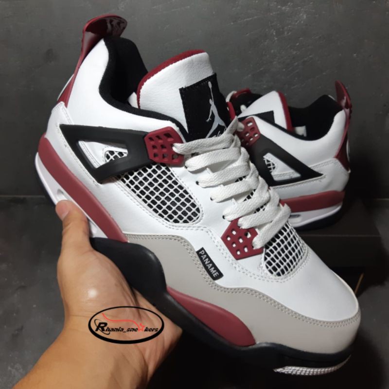 Nike Air Jordan 4 PSG