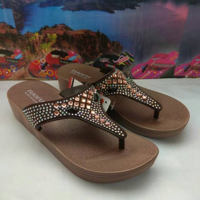 Sandal cewek luofu