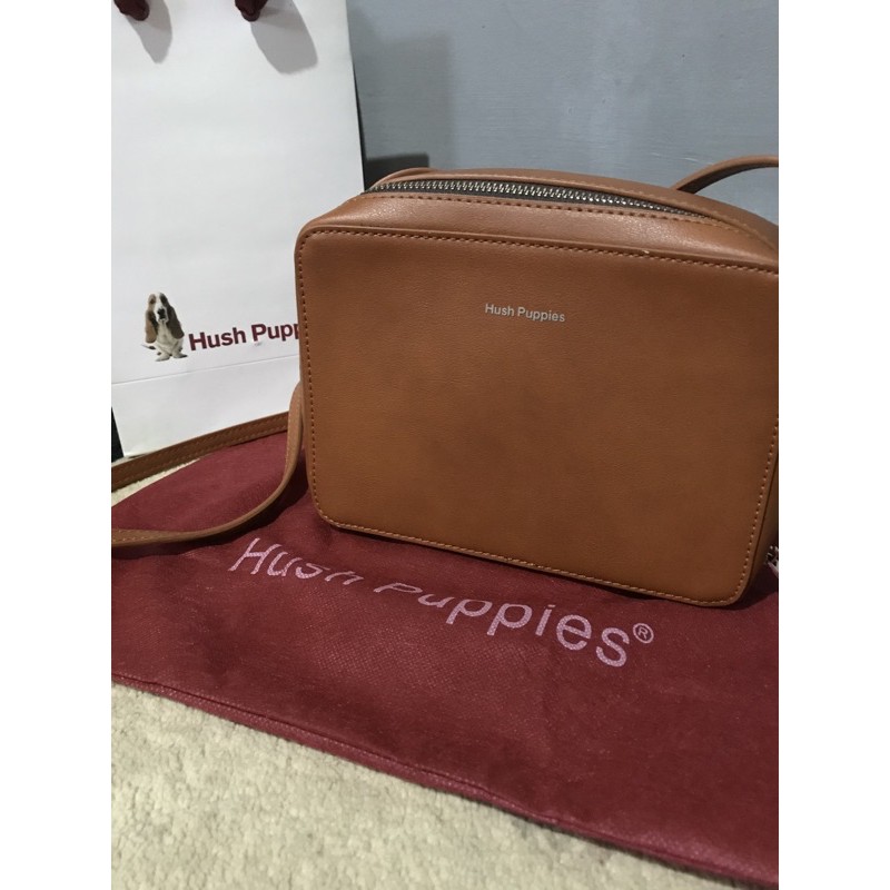 PRELOVED Brighton Hush Puppies slingbag