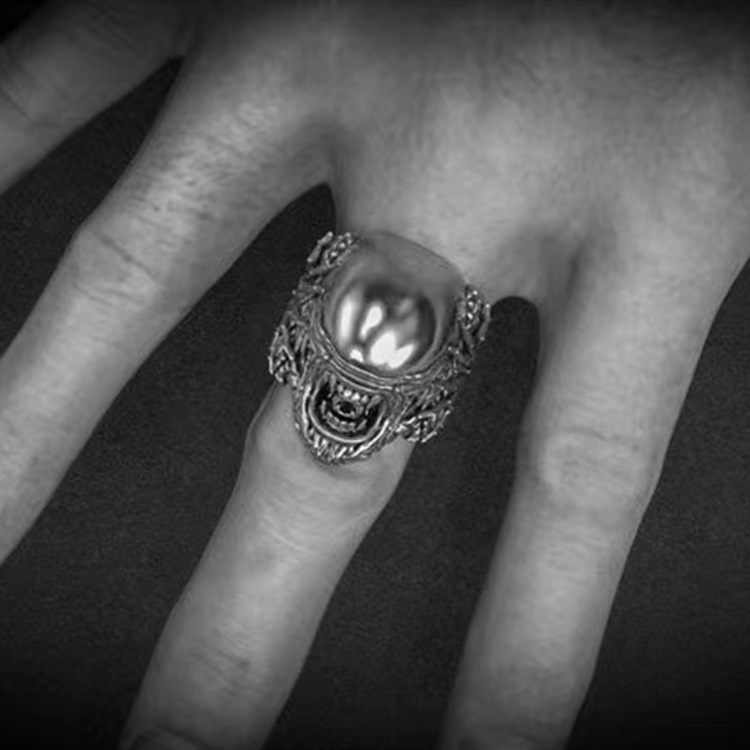 Cincin Desain Tengkorak Hantu Warna Hitam Gaya Punk Vintage Untuk Pria Dan Wanita