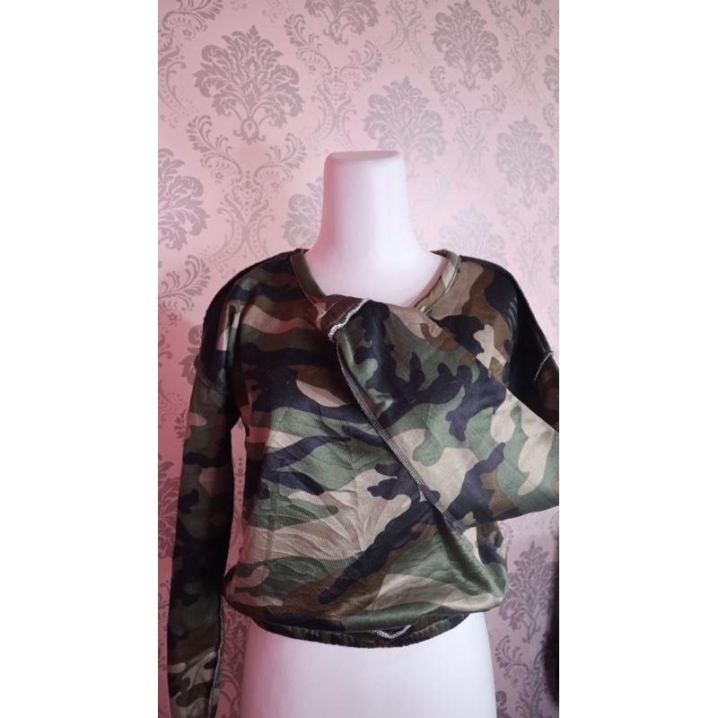 croptop Army bulu hangat bagian dalam