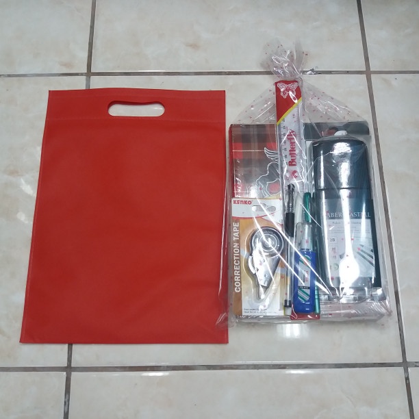 

Hemat Paket Alat Tulis Deluxe Lengkap / Paket Souvenir Alat Tulis Deluxe Hemat