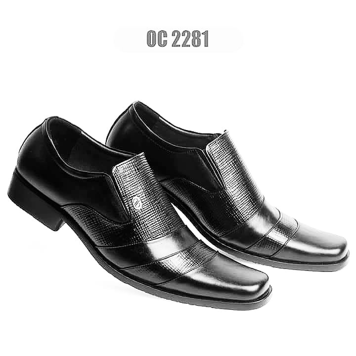 Sepatu OC2281