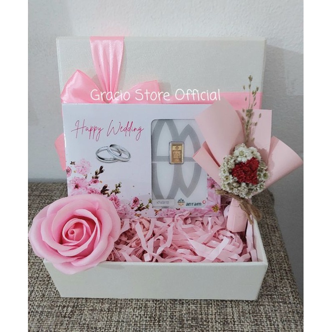 GIFT BOX SPESIAL WEDDING NUANSA PINK HAMPERS LOGAM MULIA ANTAM 1 GR