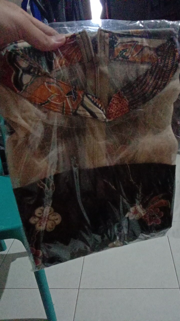 Bidela Halt Tail Top // Atasan Batik Wanita Modern // Clothtowear