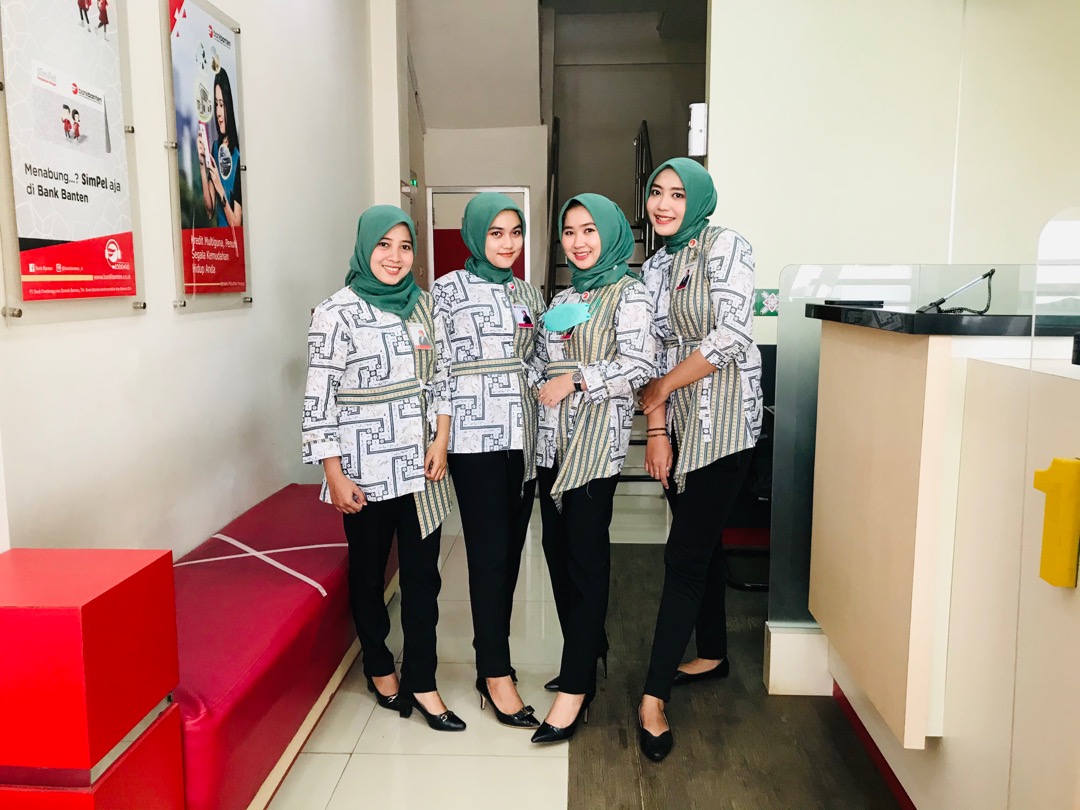 Atasan Batik Wanita Kerja Dolby Dolbi Dobby Doby Modern Dan Terbaru 2020