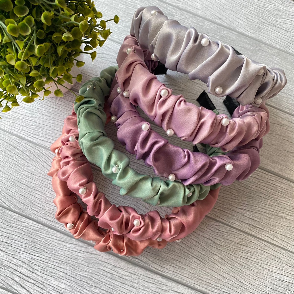 BANDO NAGITA ALA KOREA MUTIARA SCRUNCHIE
