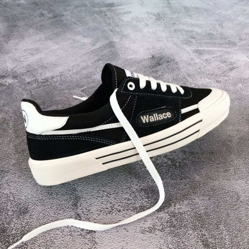 Wallace Clifton Basic Series Black White