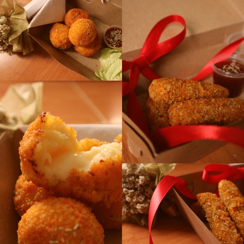 

Mozarella Stick & Potato Cheeseballs Mix Frozen (masing-masing 5pcs)