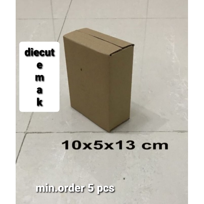 

Kardus / box / uk. 10x5x13 cm / karton packing polos baru ST