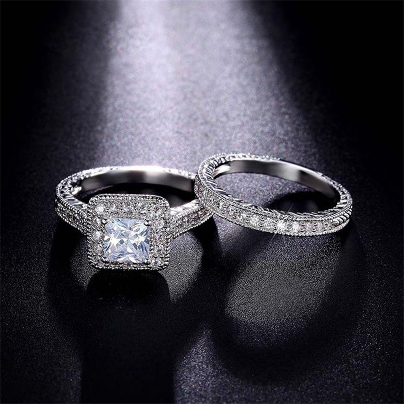 Fashion Aksesoris Cincin Set Pasangan Silver Set Cincin Berlian Desain Bergaya Pasangan Mewah