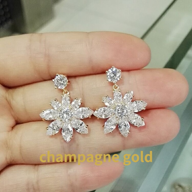 Anting Tusuk Motif Bunga Hias Kristal Imitasi Berkilau Ala Korea Untuk Wanita