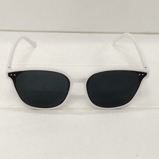 ⭐ JKTMART ⭐ Kacamata Wanita Pria Optik Anti Sunglass Dengan Fashion Sunglasses Eyewear KUV R297-KRIM HITAM