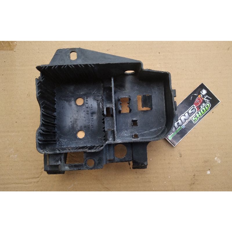 box aki honda win, dudukan aki honda win100