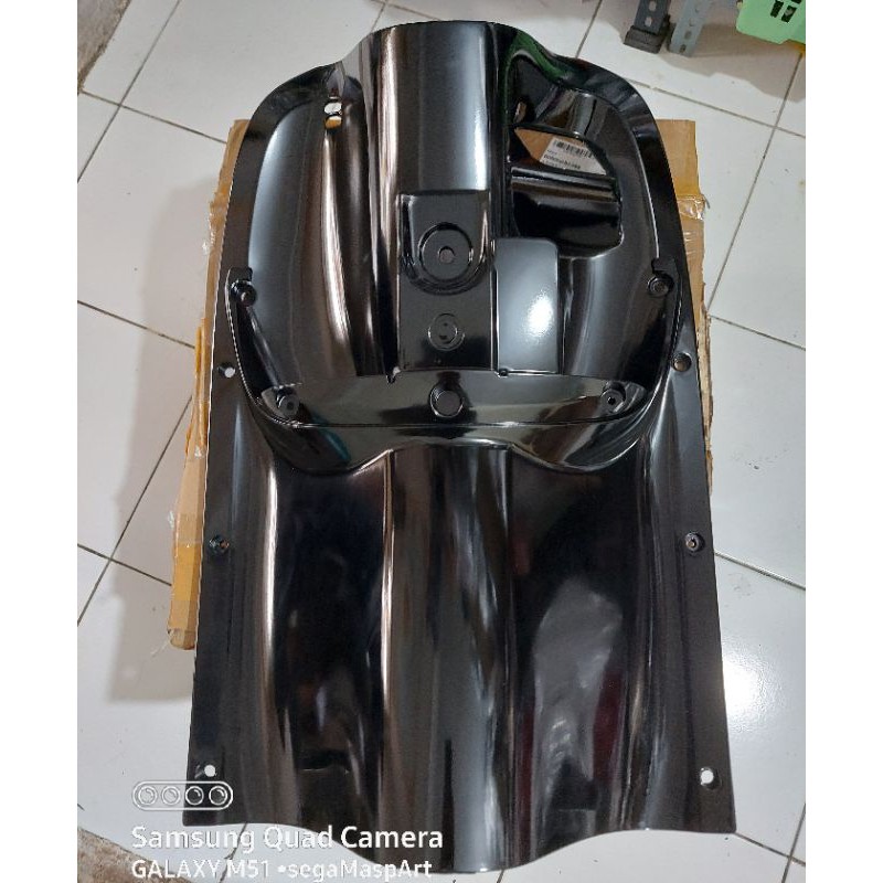 cover inner lower legsield kontak scoopy fi K16 2013 2016 warna hitam original