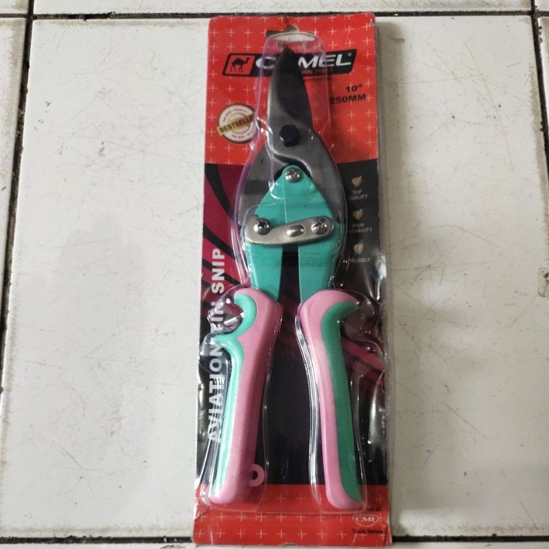 

gunting hollo camel
