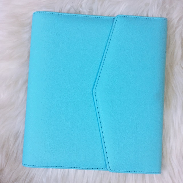 

Binder Amplop Biru Muda