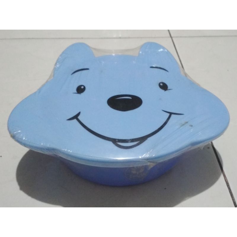Kotak tempat makan kue anak karakter winnie the pooh lunch box plastic plastik kelinci