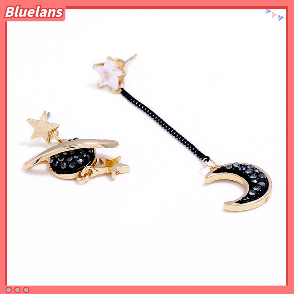 Anting Stud Asimetris Bentuk Bulan Bintang Aksen Berlian Imitasi Untuk Wanita