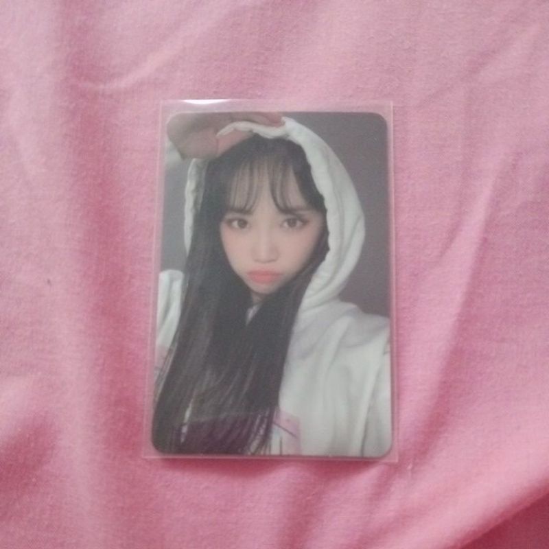 PC CHAEWON HOODIE IZ*ONE OFFICIAL