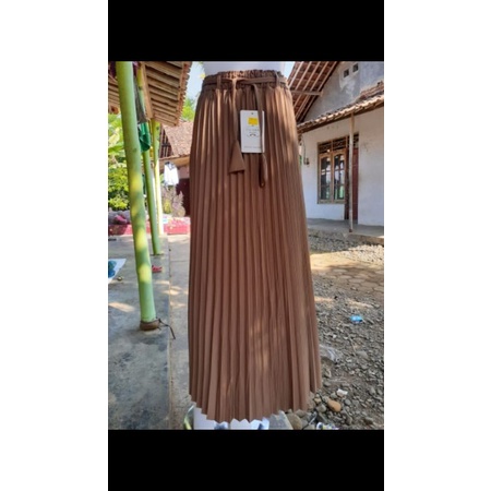 rok plisket premium warna mocca