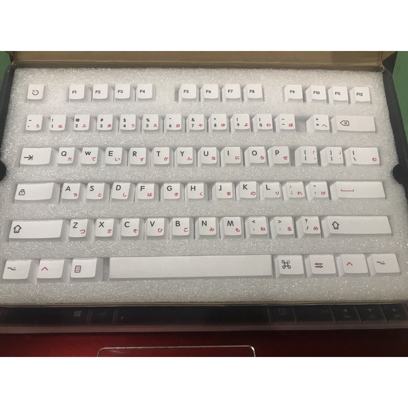 kon momo Keycaps cherry profile