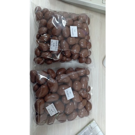 

coklat scandia almond dan coklat scandiamede