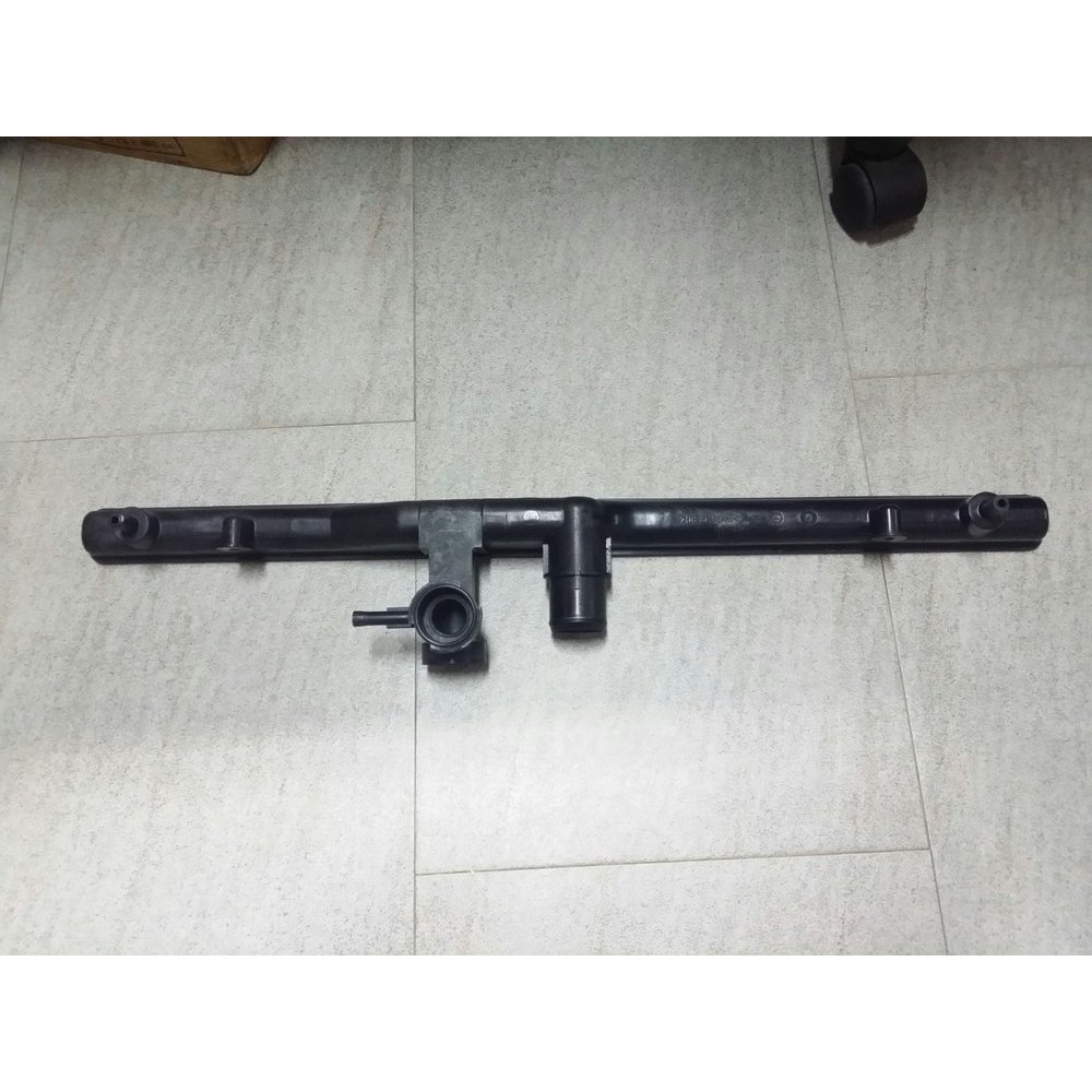 Top Tank / Upper Tank Nissan Livina Short