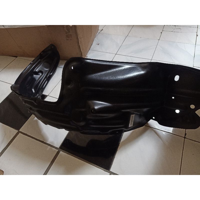 Liner fender spakbor grand innova 2012/2015 original