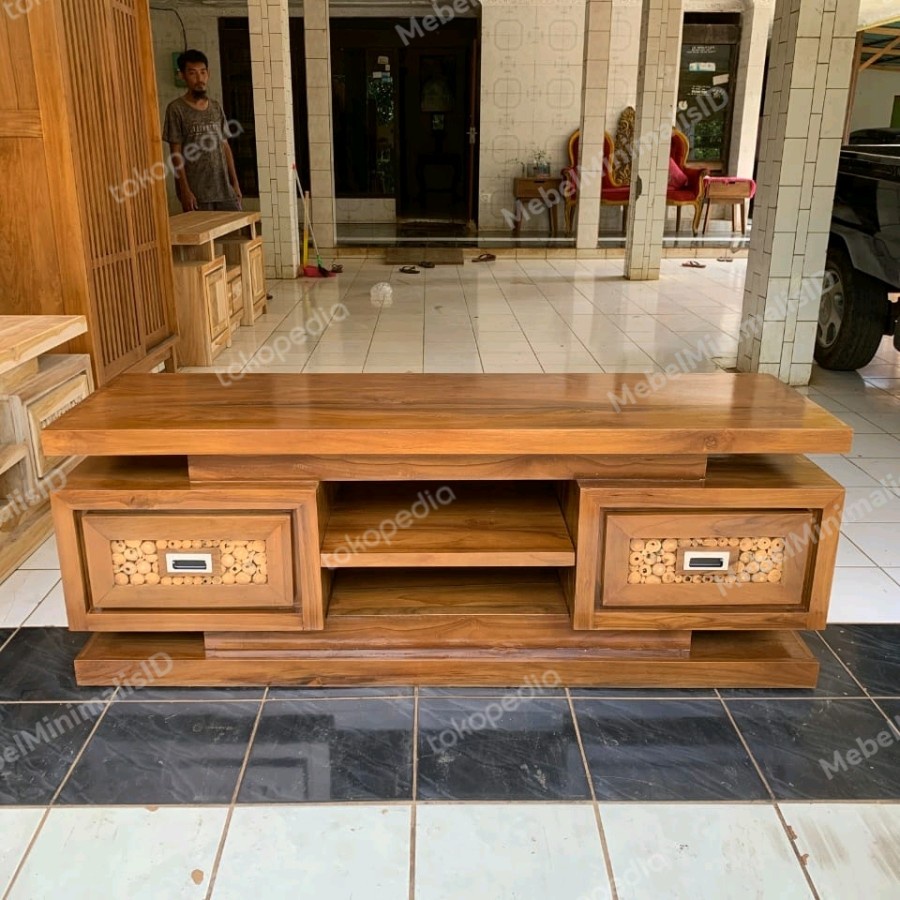 Meja TV Minimalis Murah Kayu Jati Jepara Model Bufet TV Kaca Mata Koin
