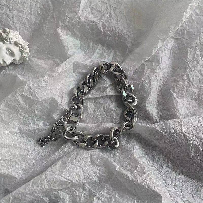 Eropa dan Amerika in titanium steel dipersonalisasi hip hop Gelang pria dan wanita non-logam stainle