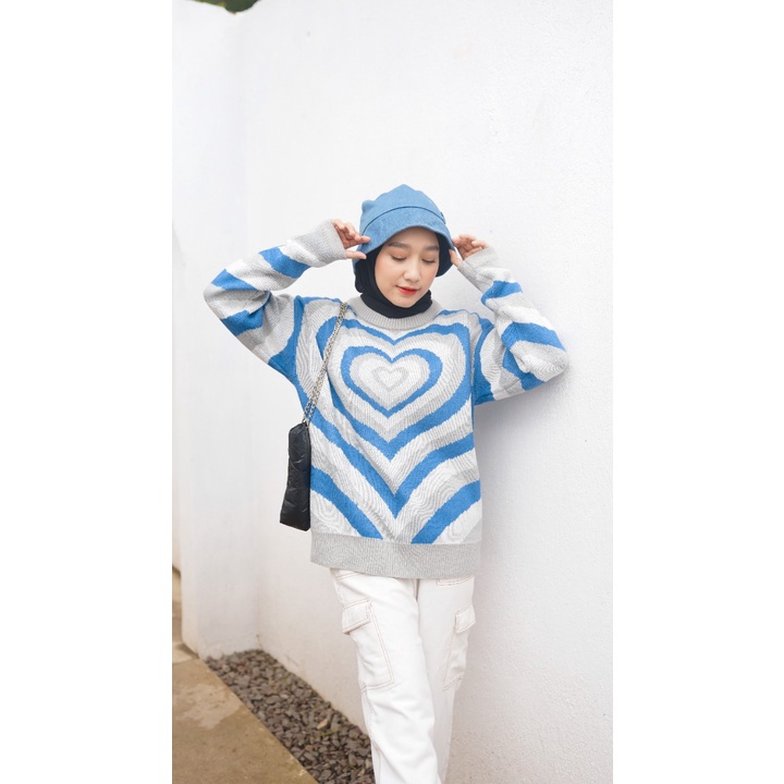 Atasan Wanita Sweater Rajut Korea Style Motif Heart Love Bahan Knit Premium-Biru