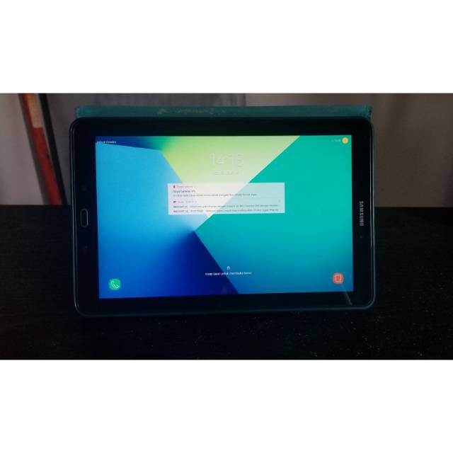 Galaxy Tab A 10.1”, 16GB
With S Pen