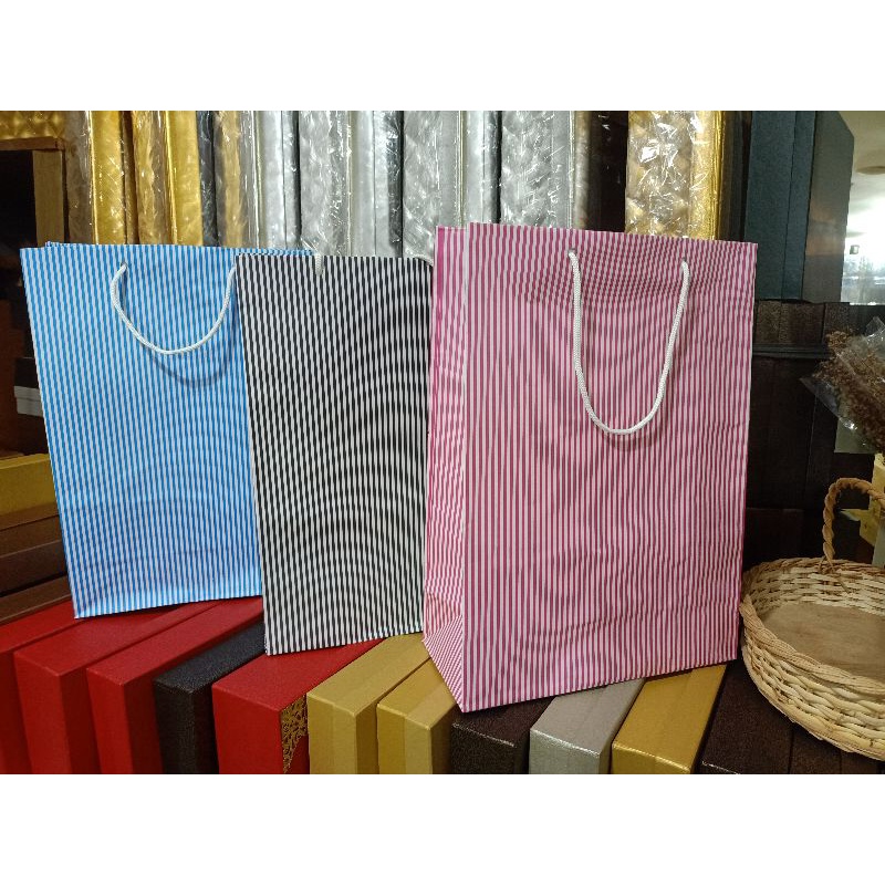 

paper bag polio garis isi 12 pcs terlaris dan termurah