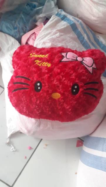 BANTAL KEPALA &quot; HELLOKITTY &quot; 38