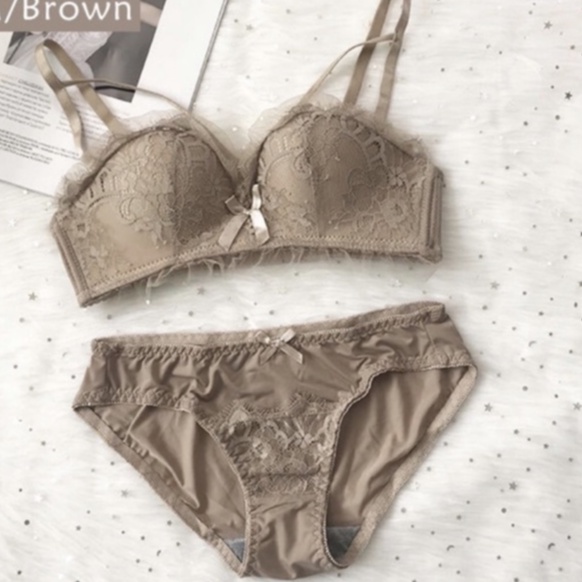 BRA Set (BS32) Seamless Fashion SEXY style premium