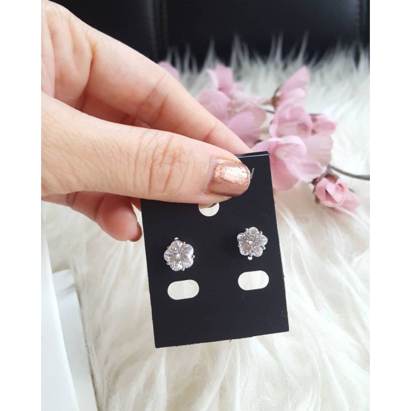 Anting Titanium Wanita Terlaris Model Simple Mewah