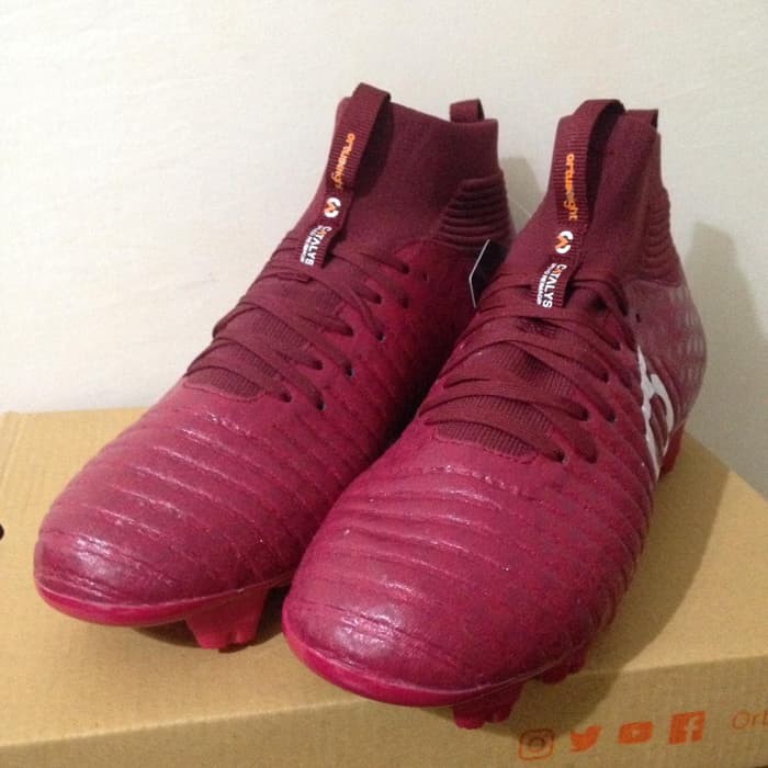 Sepatu Bola Original OrtusEight Catalyst Mystique FG Maroon