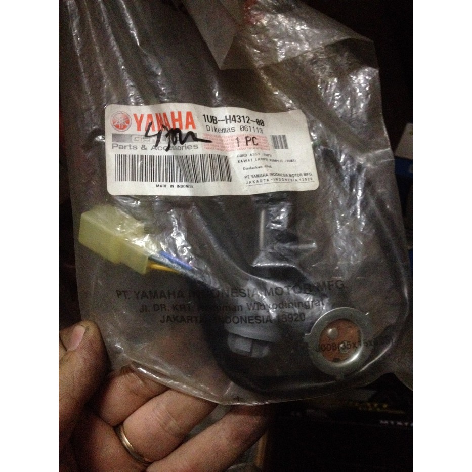 Socket Lampu Depan Fino 1UB-H4312-00 Original Yamaha