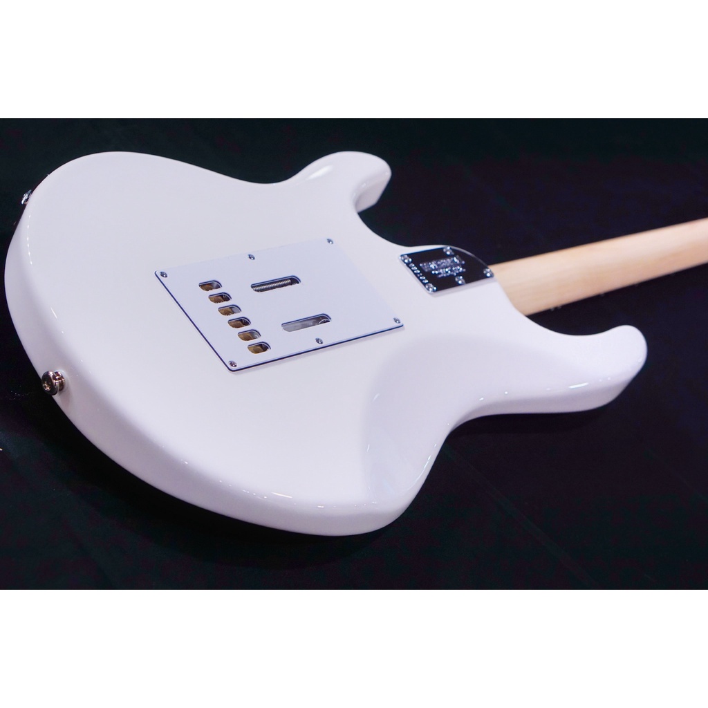 Ernie Ball Music Man Silhouette HSH Trem - White, Maple Fingerboard G99196