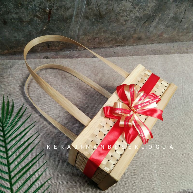 

HAMPERS NATAL : PARSEL PP CANGKING 15X30 FREE PITA hampers lebaran Desember natal besek natal