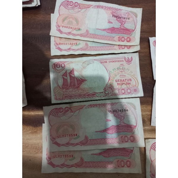 Uang kertas Rp.100,- 1992 ada seri urut