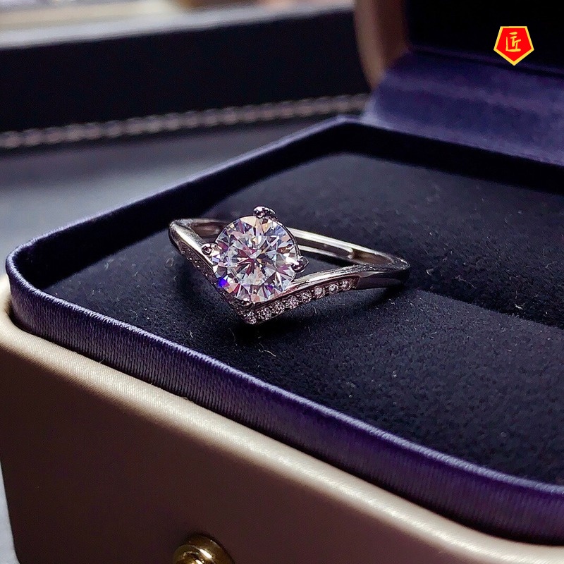 [Ready Stock]Simple Creative Pt950 Moissanite V-Shaped Ring