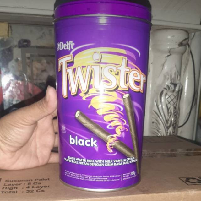 

Twister black