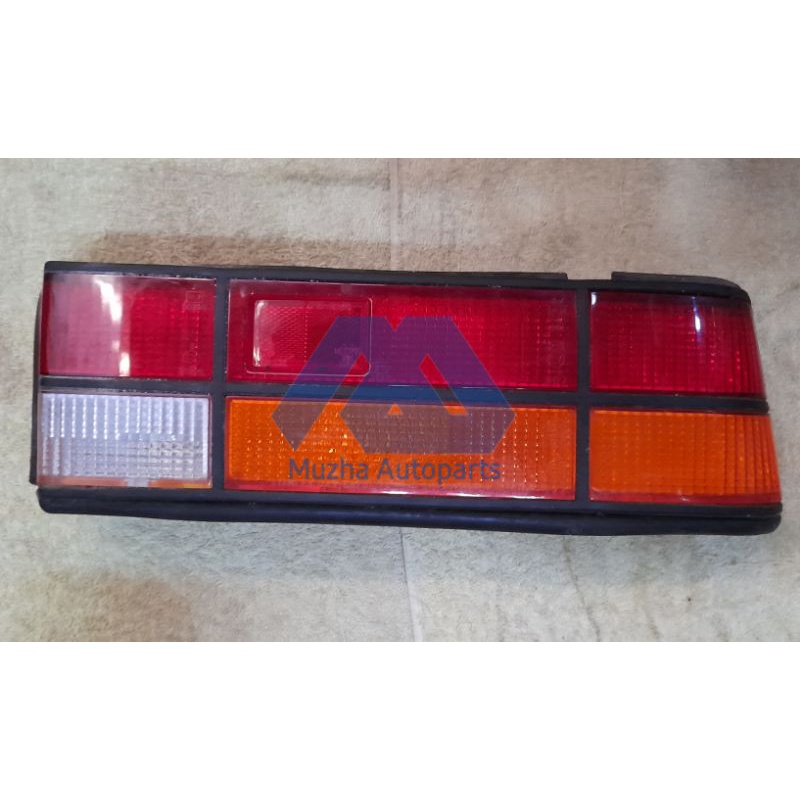 stoplamp original mazda 626 lx sebelah kanan