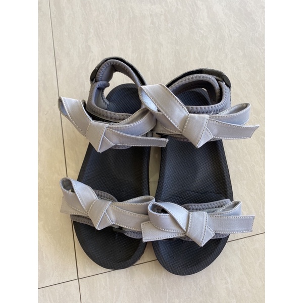 ittaherl agnis gravel