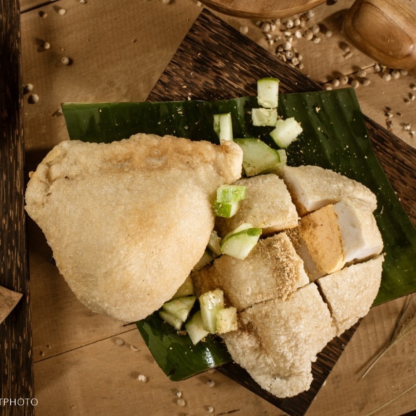 

frozen food / pempek / Pempek Ikan Belida Palembang Asli Telor Besar 1 pack 350gr