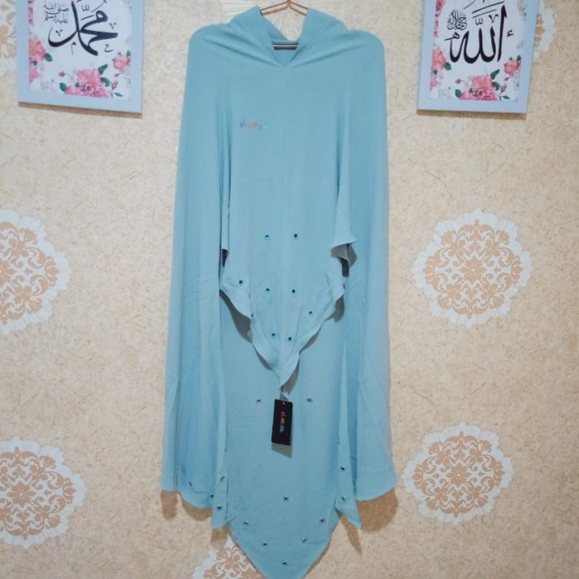 Sisesa khimar tayyibah Smokey green nwt