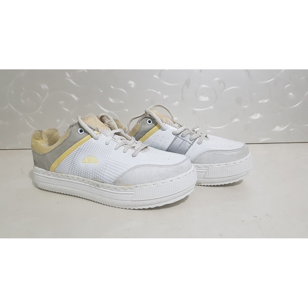 Sepatu Ellesse - Size - 38 sd 39 Original 100 % Scd