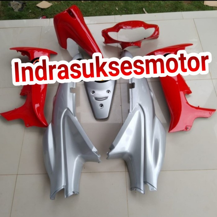cover body full body halus motor suzuki smash lama warna merah silver